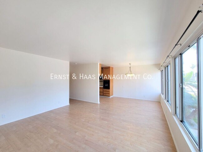 Building Photo - 1250 E Ocean Blvd