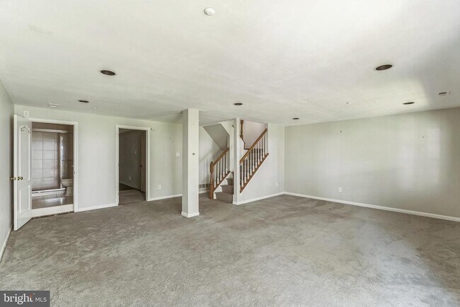 Building Photo - 192 Lemonton Way