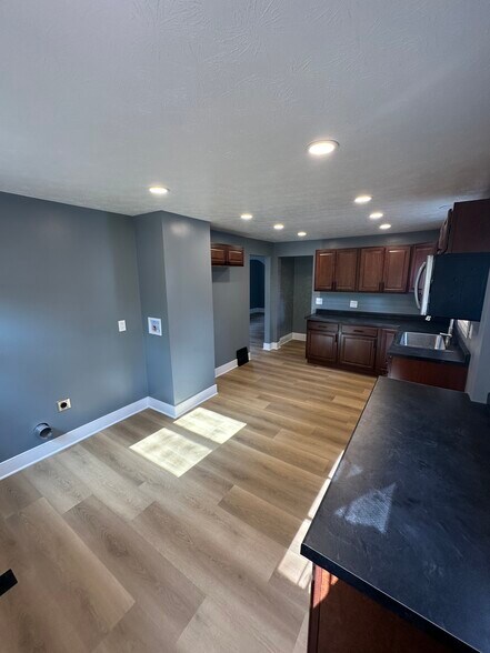 Building Photo - 11513 Saint Mark Ave