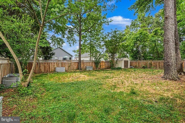Building Photo - 78 Woodmount Dr