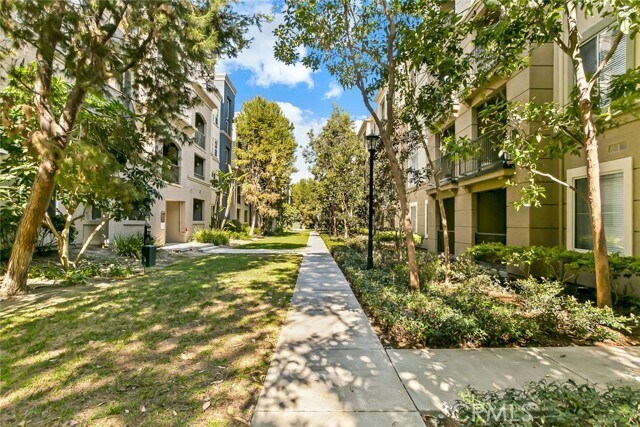 Building Photo - 2336 Watermarke Pl