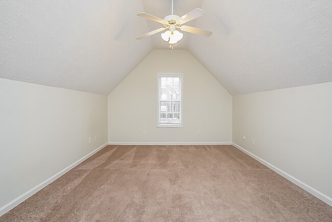 Building Photo - 2496 Oak Hill Dr