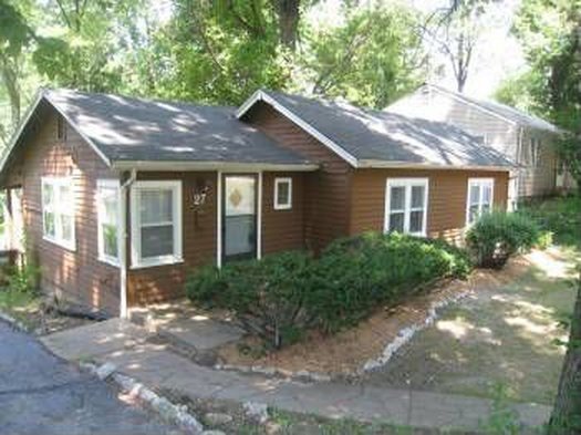 Primary Photo - Nice Two Bedroom Home- Must have 600+ cred...