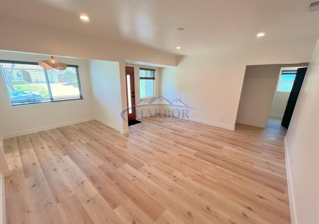 Building Photo - 2059 Jaybrook Dr