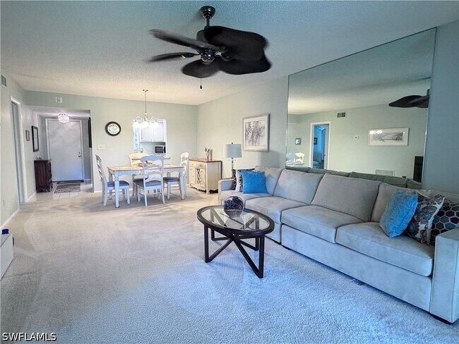 Building Photo - 4912 Tamiami Trl E