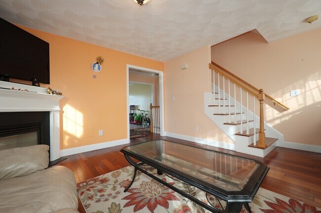 Building Photo - 117 Manchester St