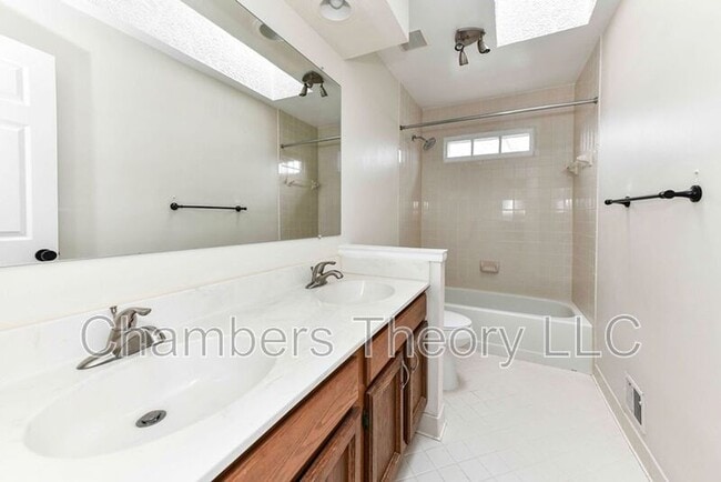 Building Photo - 14709 Muddy Creek Ct