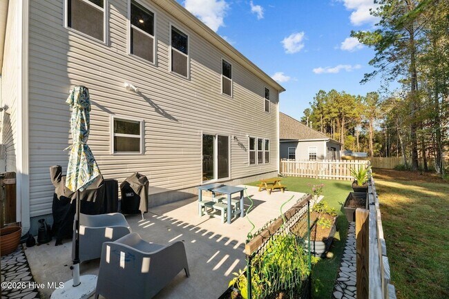 Building Photo - 109 Station Yard Rd