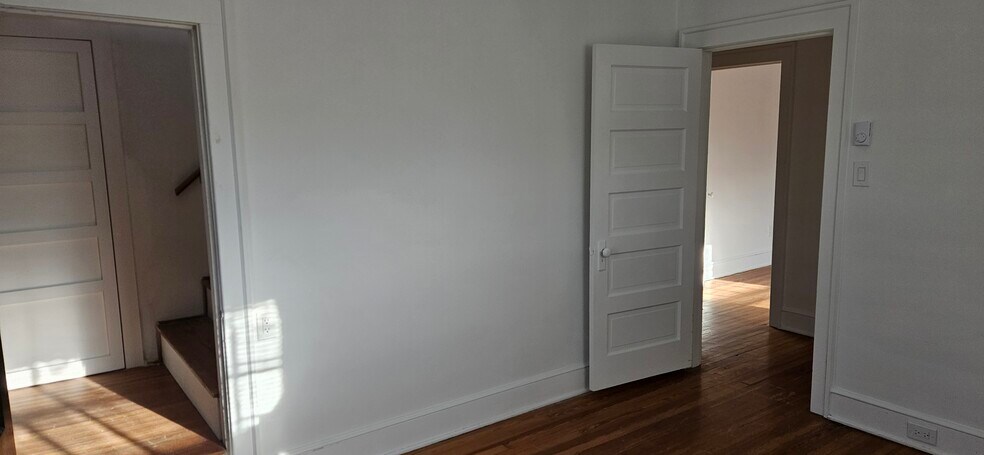 Building Photo - 506 E Liberty St