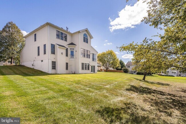 Building Photo - 5634 Annenberg Ct