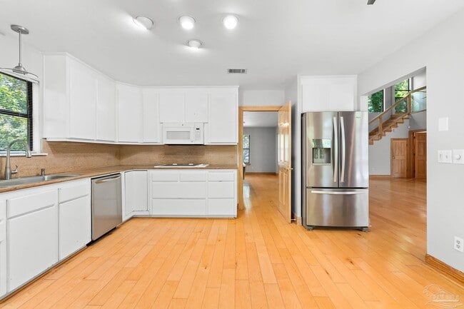 Building Photo - 3686 Mackey Cove Dr