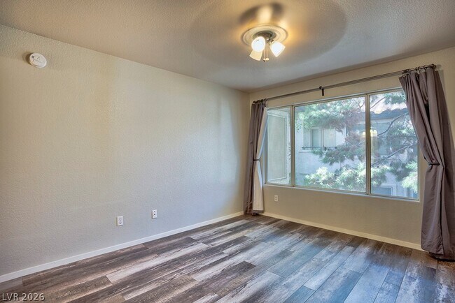 Building Photo - 3128 Tarpon