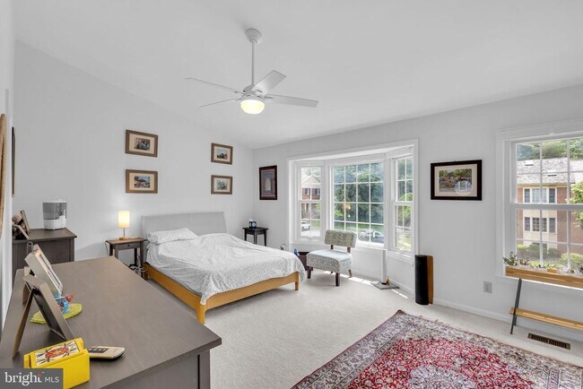 Building Photo - 6861 Williamsburg Pond Ct