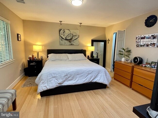 Building Photo - 11302 Gatesborough Ln