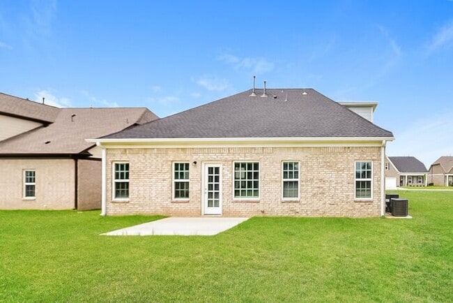 Building Photo - Now Leasing a 4-bedroom 2.5 bath home in W...