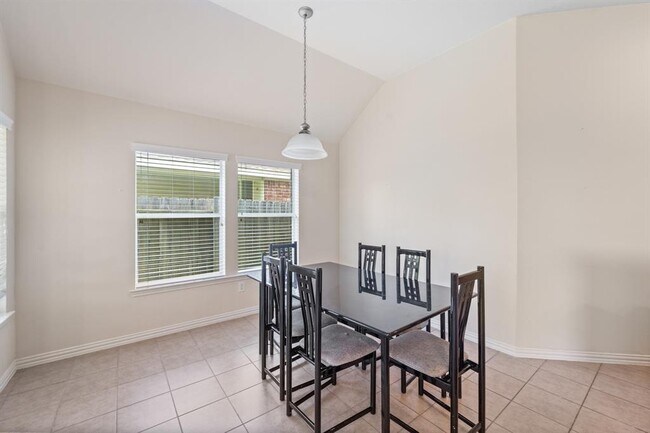 Building Photo - 23219 Dewflower Dr