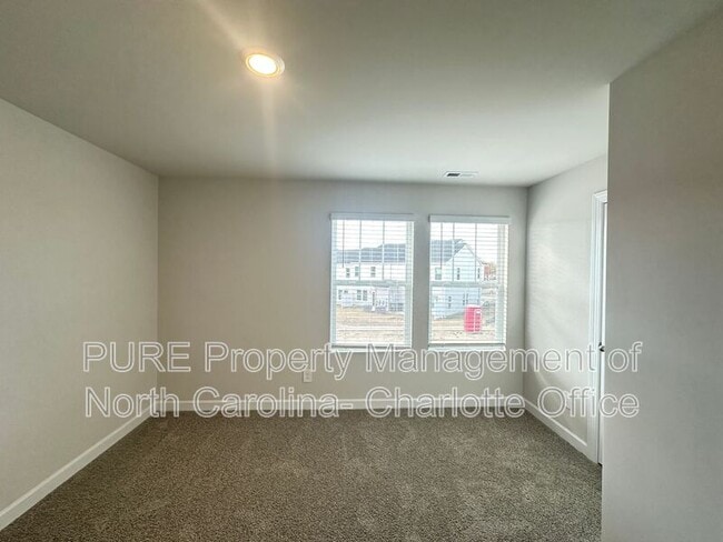 Building Photo - 1764 Braemar Vlg Dr