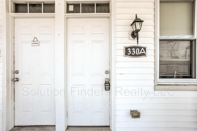 Building Photo - 330 Front St