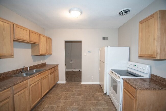 Building Photo - 3309 Mars Hill St
