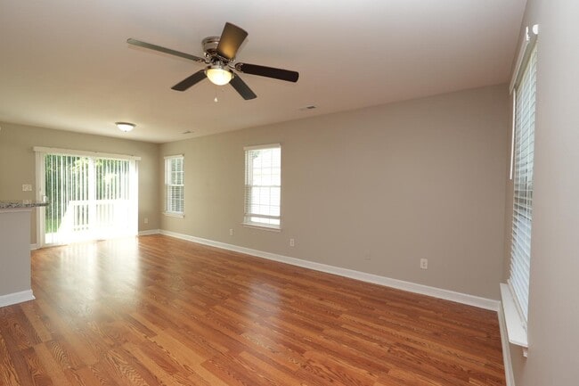 Building Photo - 11539 Stewarts Crossing Dr