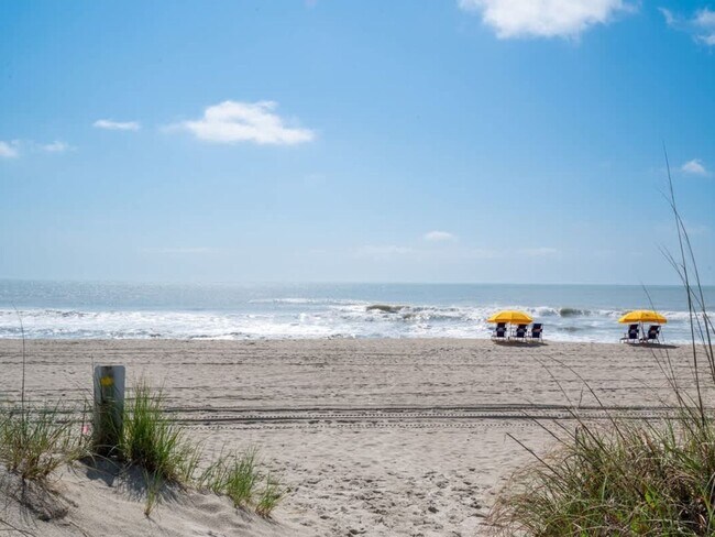 Building Photo - Winds VI @ 418 Carolina Beach Ave N