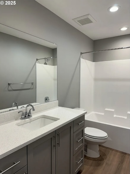 Building Photo - 3308 Q St