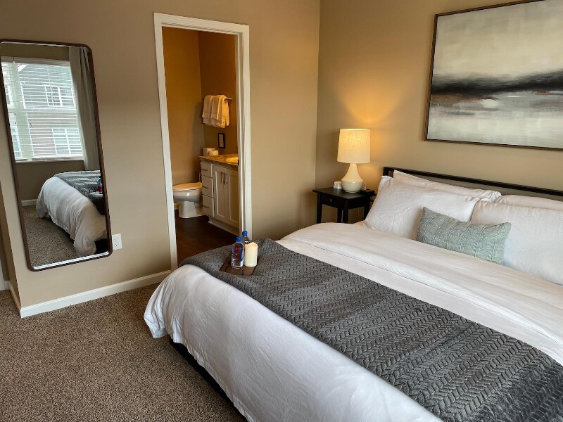 Building Photo - 5322 Batten St