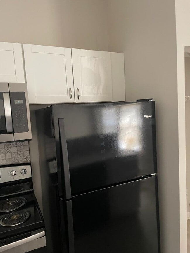 Building Photo - 6201 Easter Ln