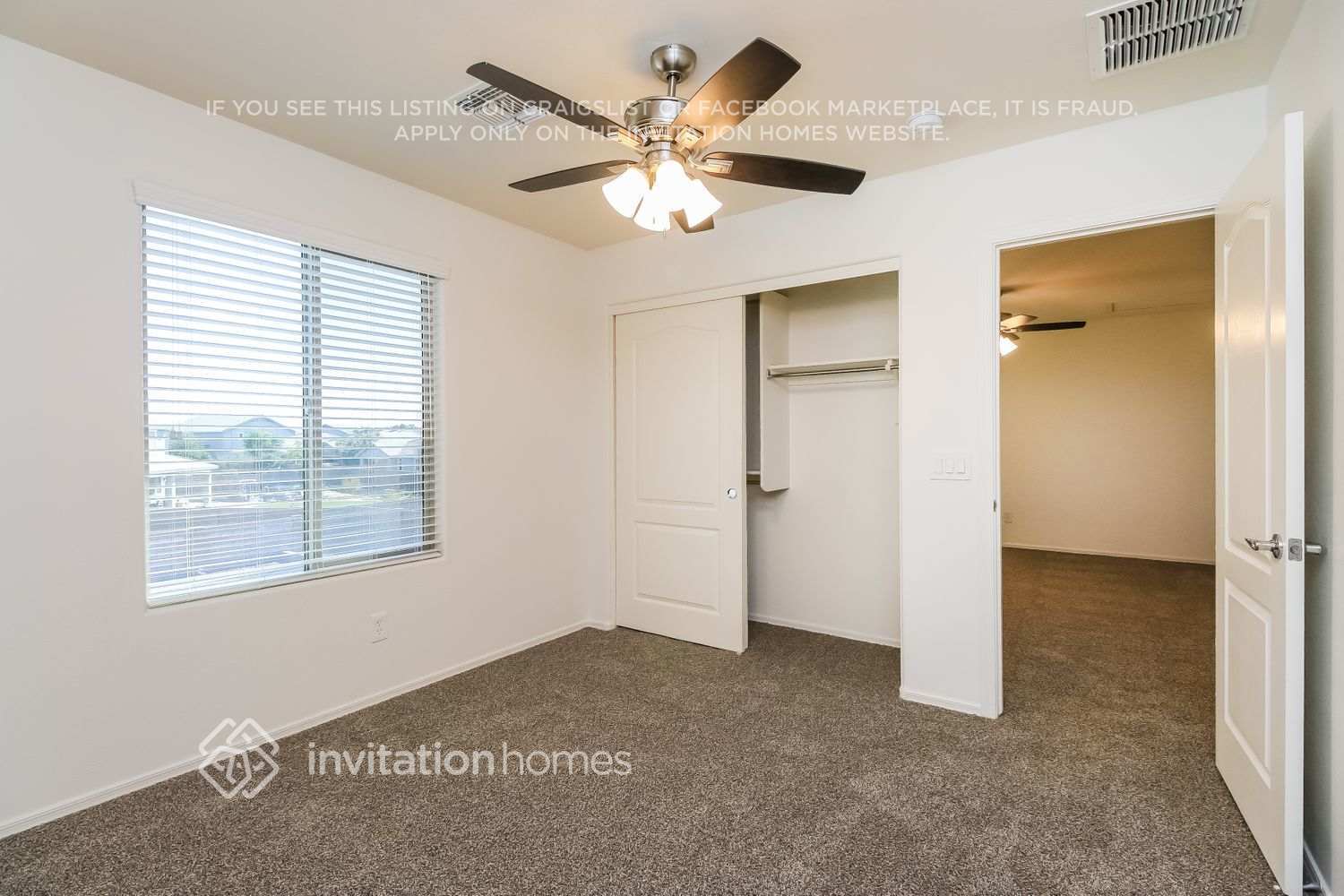 Building Photo - 3361 N Los Alamos