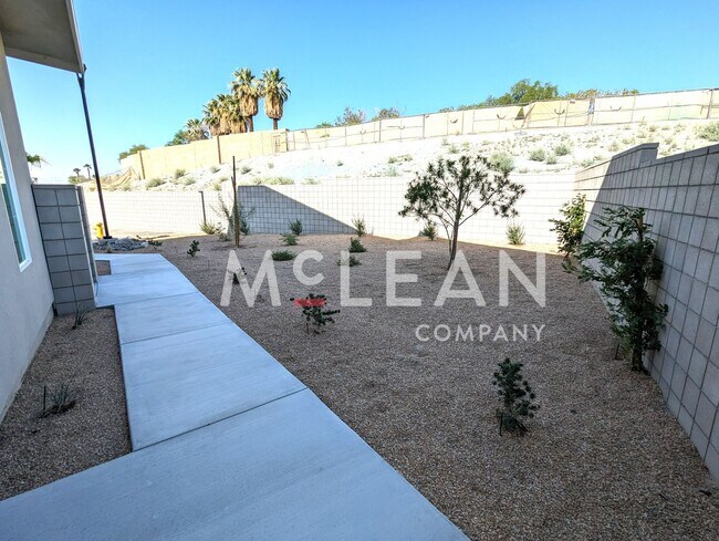 Building Photo - Beautiful Two-Story Four Bedroom Home at t...