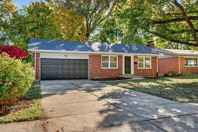 Building Photo - 1415 Lindsay Ln