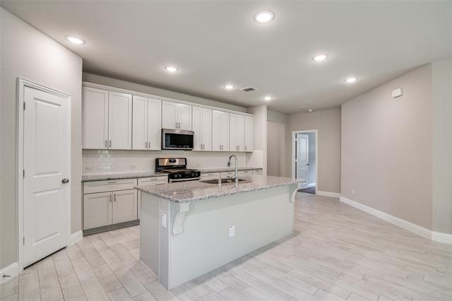 Building Photo - 1421 Derby Dr