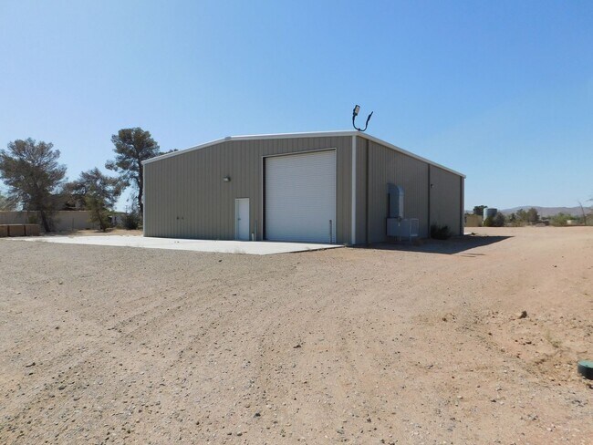 Building Photo - BEAUTIFUL 4BD/3BA HOME ON 2.53 ACRES!!!