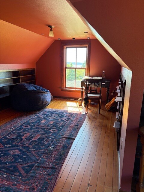 Building Photo - 1104 Madison St