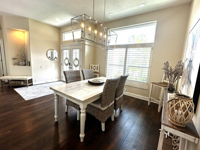 Building Photo - Furnished Six Month Rental - Gorgeous 3/2/2 Pool/Spa Home Tierra Verde