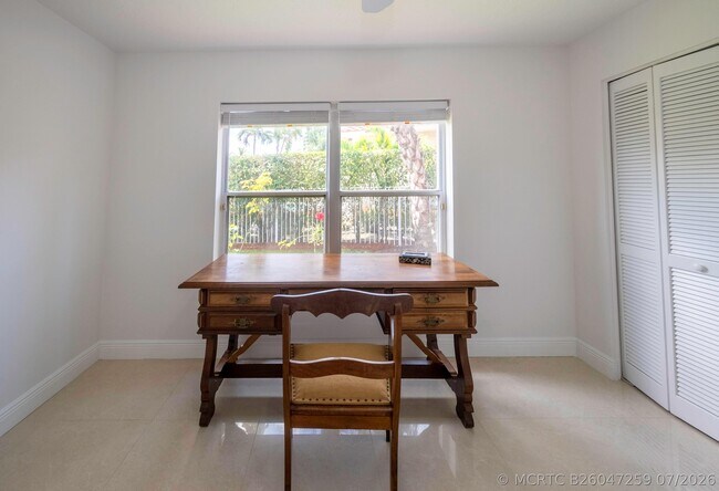 Building Photo - 10849 Bal Harbor Dr