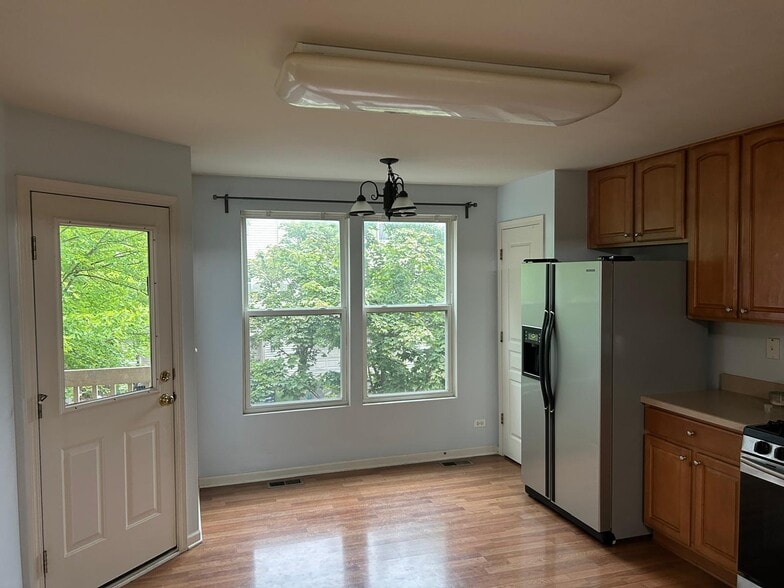 Building Photo - 506 Conservatory Ln