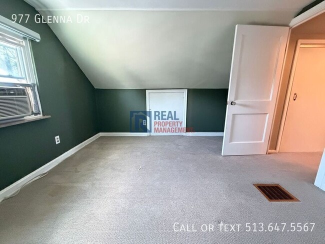 Building Photo - 977 Glenna Dr