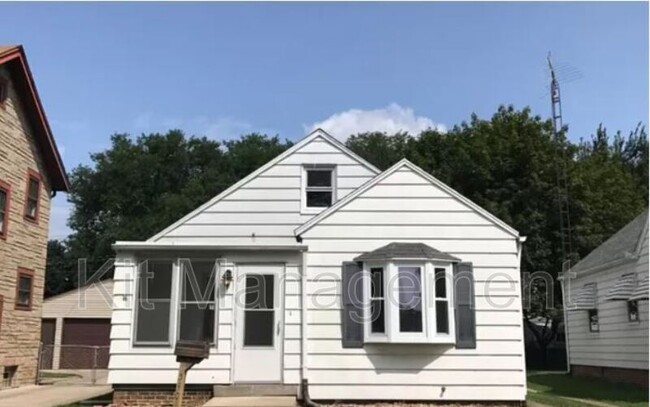 Primary Photo - 540 Waggoner Blvd