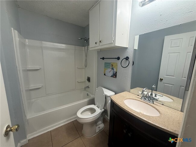 Building Photo - 106 Cockerham St