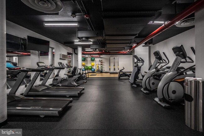 Building Photo - 429 N St SW