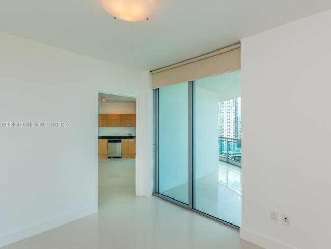 Building Photo - 350 S Miami Ave