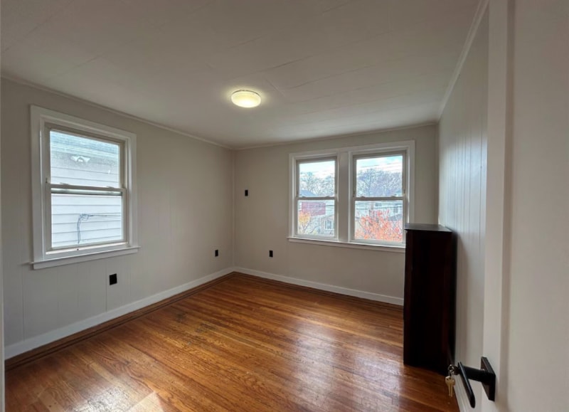 Building Photo - 77-25-7169 169th St