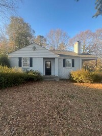 Building Photo - 208 Crestfield Rd