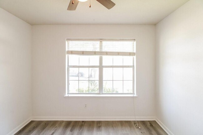 Building Photo - 3822 Enclave Mist Ln