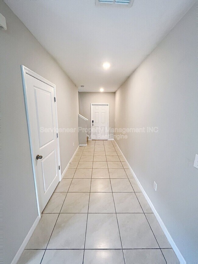 Building Photo - 10352 Blue Plume Ct