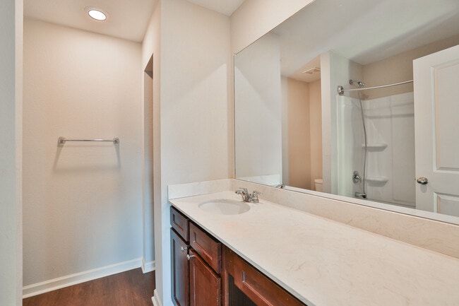 Building Photo - 6393 Rainbow Row