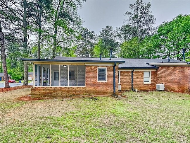 Building Photo - 457 Charleston Ln