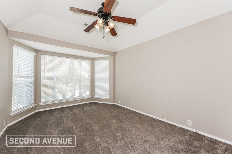 Building Photo - 2569 Prospect Hill Dr