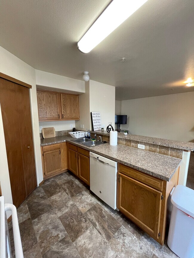 Building Photo - 6405N Chapel Hill Blvd